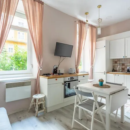 Goldcentral Akacfa Budapeszt