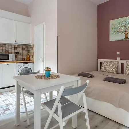 Goldcentral Akacfa * Budapeszt