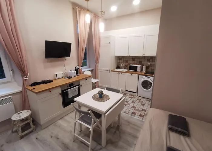 Goldcentral Akacfa Budapesta